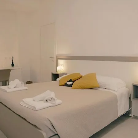 Sanarica Oda ve Kahvaltı Taranto